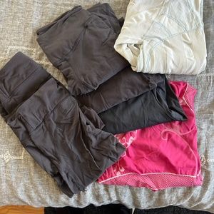 Workout top and bottoms